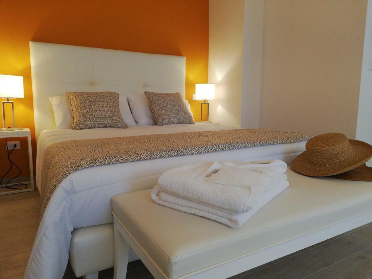 Kaloneiro Guest House Corigliano dʼOtranto Exterior foto